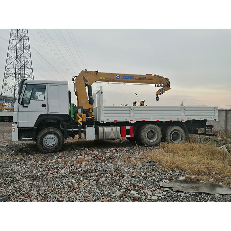 Autocarro con braccio da 10 tonnellate